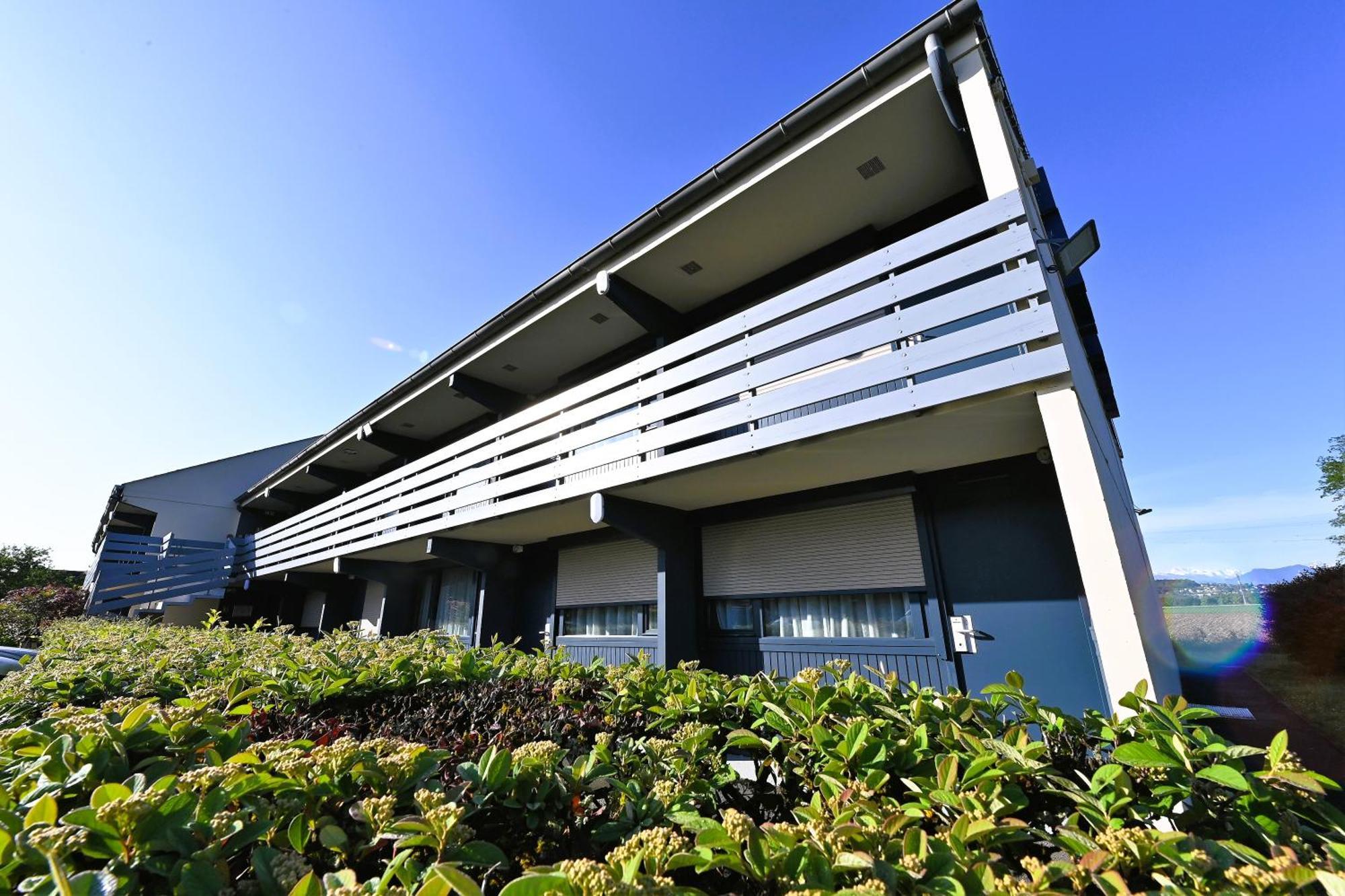 Kyriad Tarbes Odos Exteriör bild